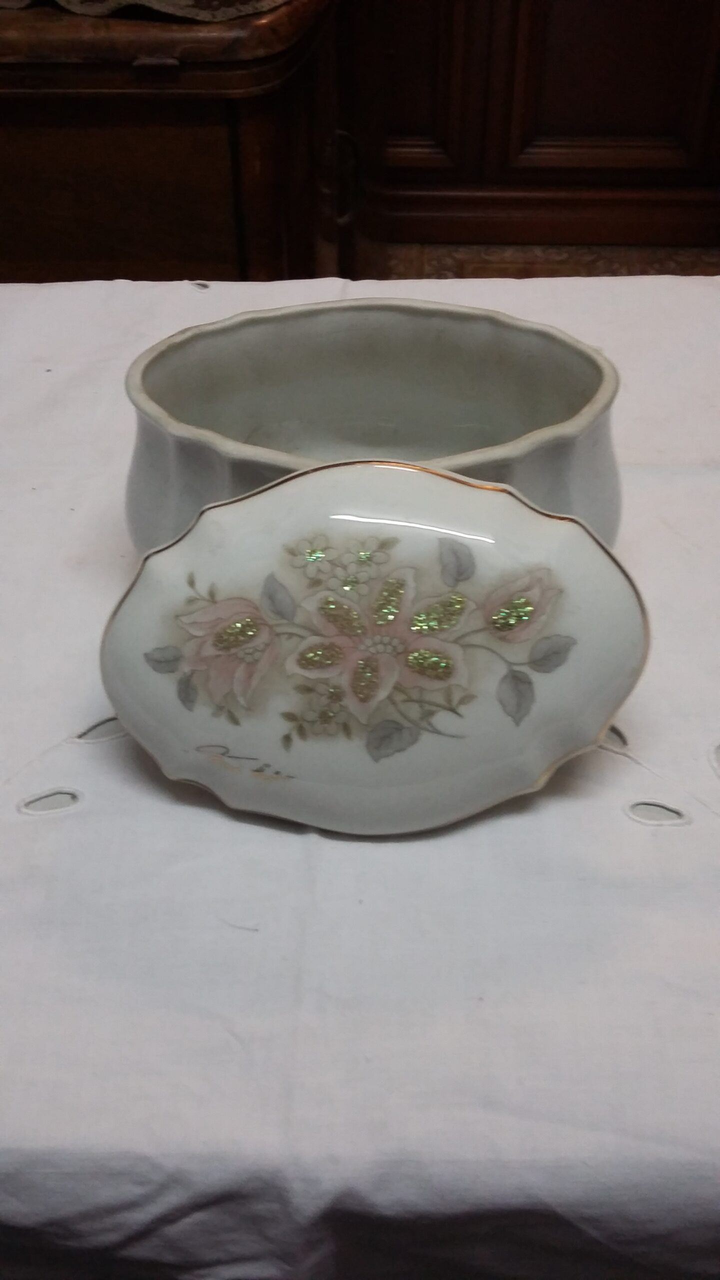 Grazioso piccolo portagioie DE LIMOGES – Vintage