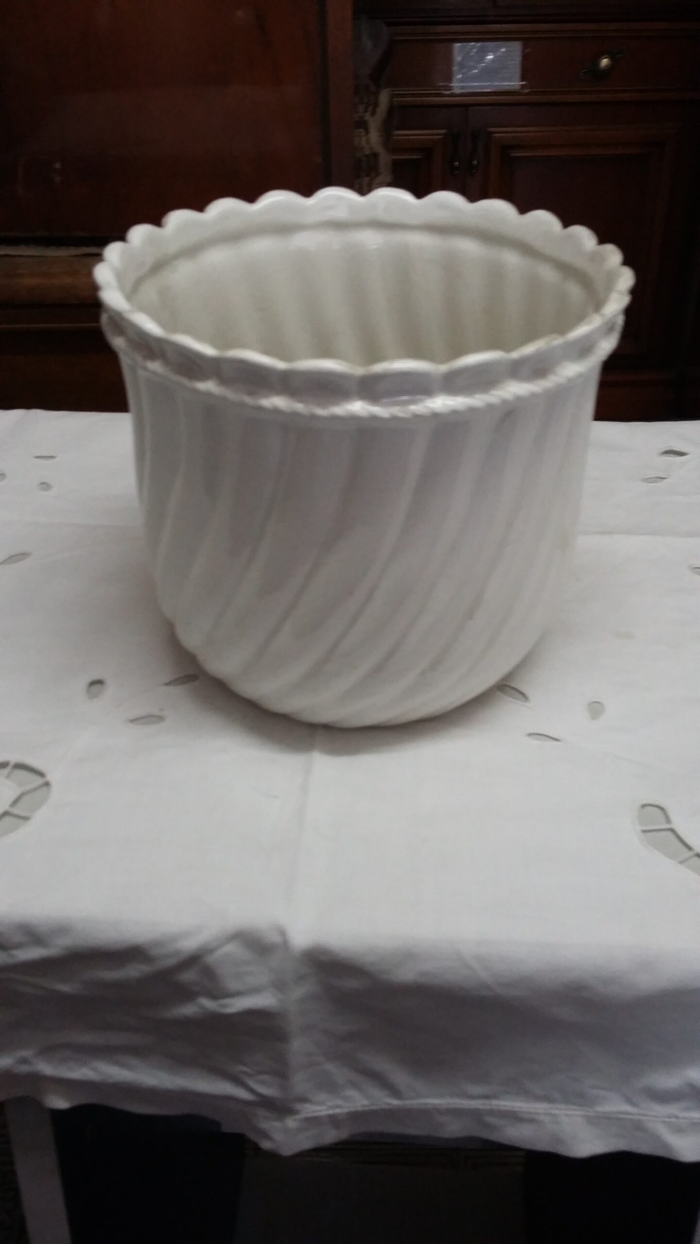 Porta vaso ad onde, in ceramica -Vintage