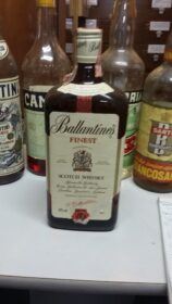 3.-Whisky-Ballantines