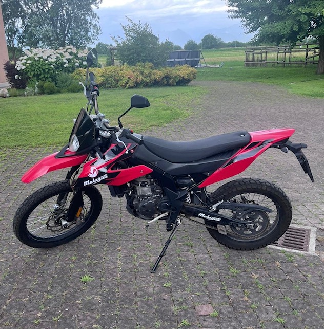 MOTO ENDURO 125 MALAGUTI OCCASIONE