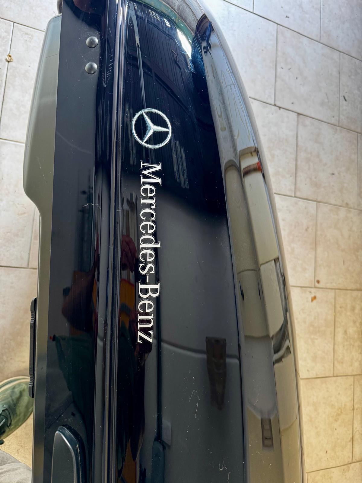 Box Mercedes benz